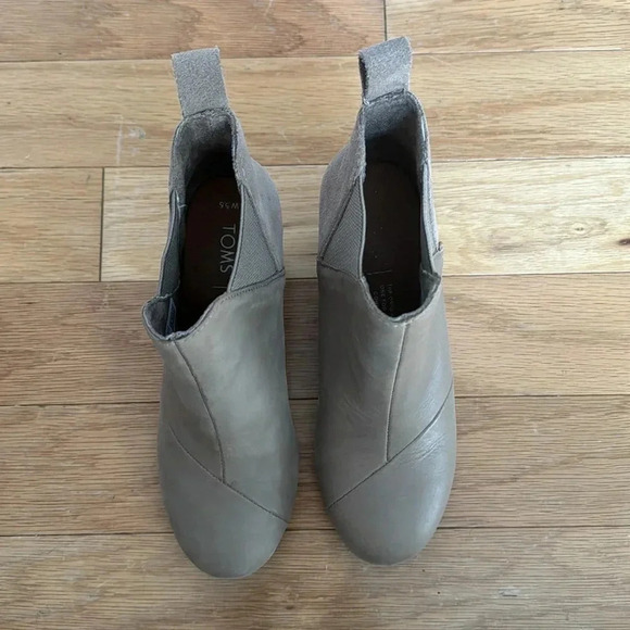 TOMS Wedge Bootie size 5.5 - Picture 2 of 9